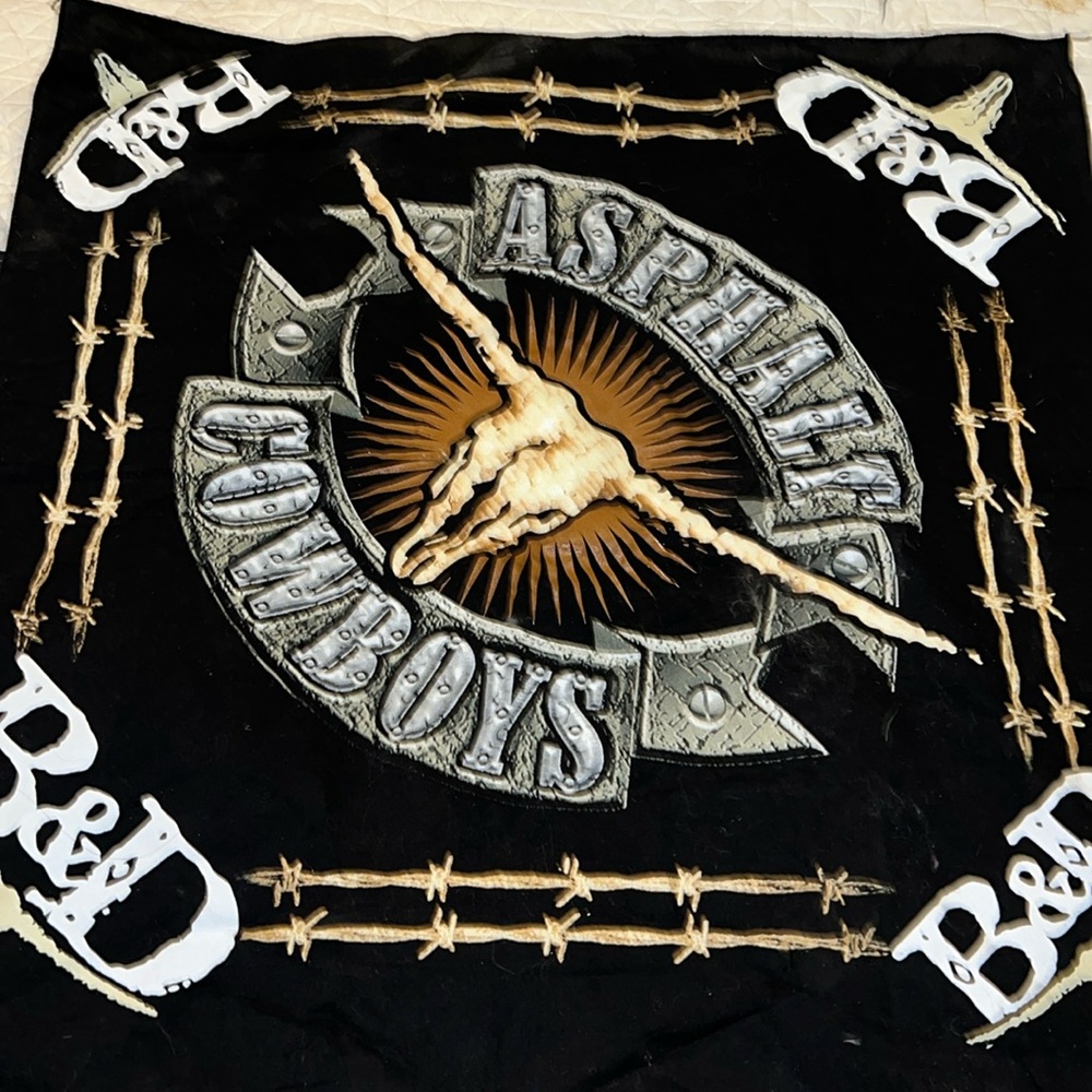 Brooks & Dunn Asphalt Cowboys bandanna 20” square